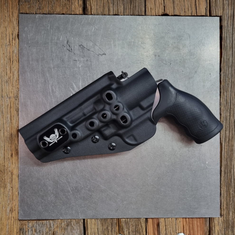 S&W 686 Revolver Holster (4 inch) – Airborne Customs